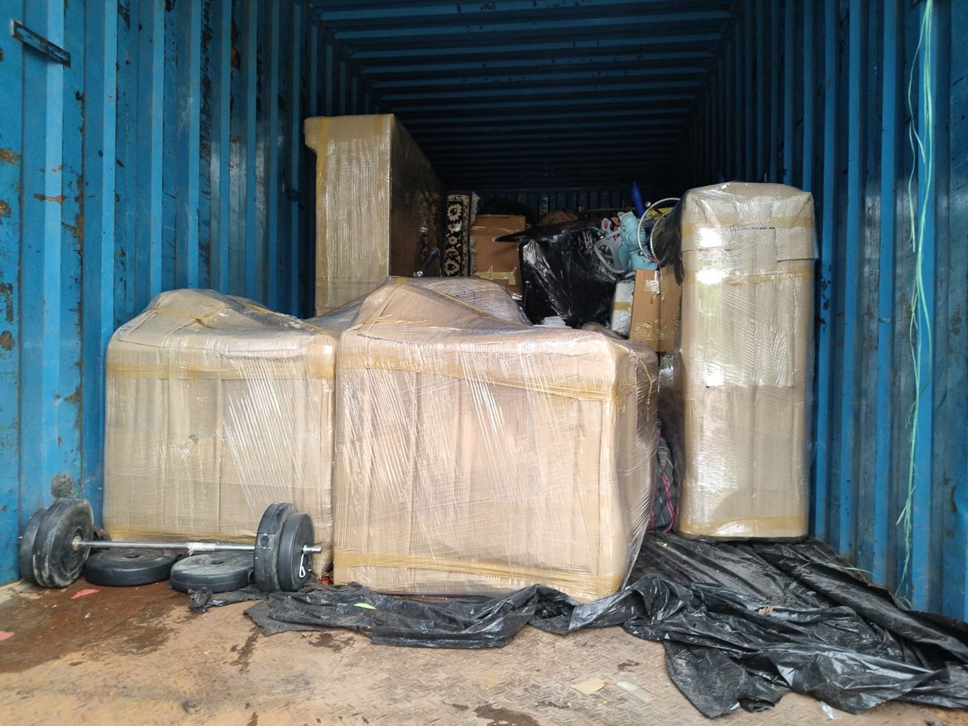 Truck loaded with packed household goods by packers and movers in Lucknow